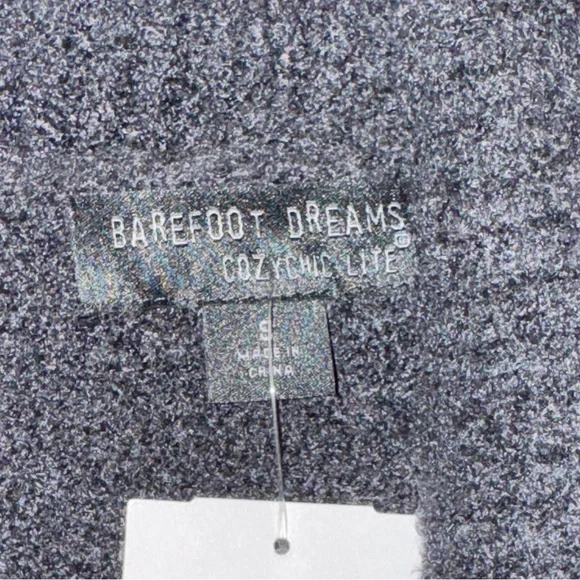 Barefoot Dreams Cardigan - Picture 2 of 3